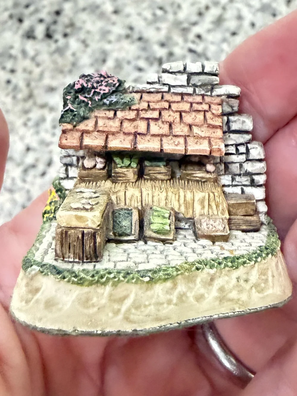 David Winter Cottage Market Day